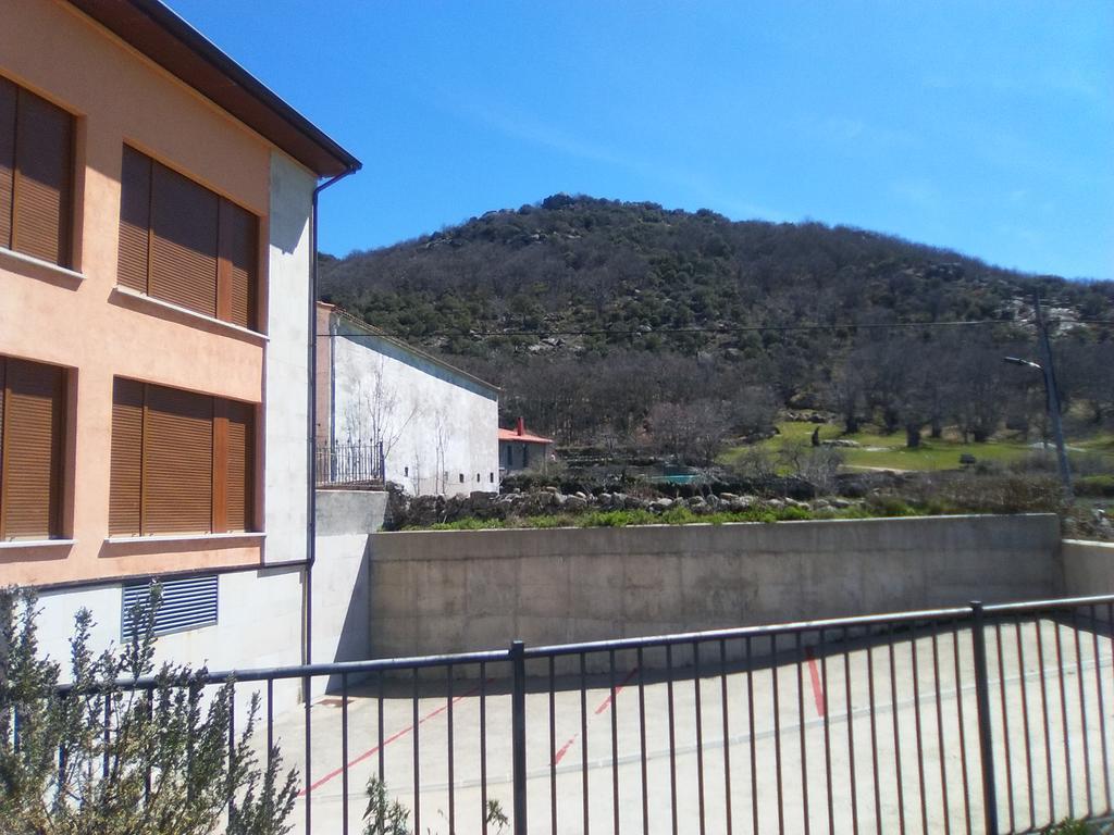 Apartamentos La Covatilla Neila de San Miguel ภายนอก รูปภาพ