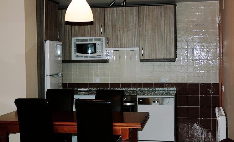 Apartamentos La Covatilla Neila de San Miguel ภายนอก รูปภาพ